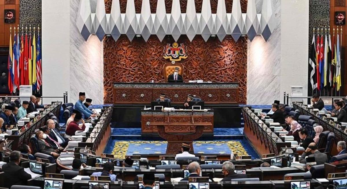 ماليزيا تجري انتخابات عامة في 19 نوفمبر المقبل