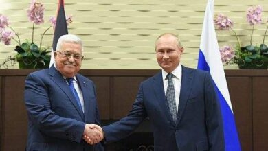 عباس يلتقي بوتين ويشيد بدعم روسيا لفلسطين