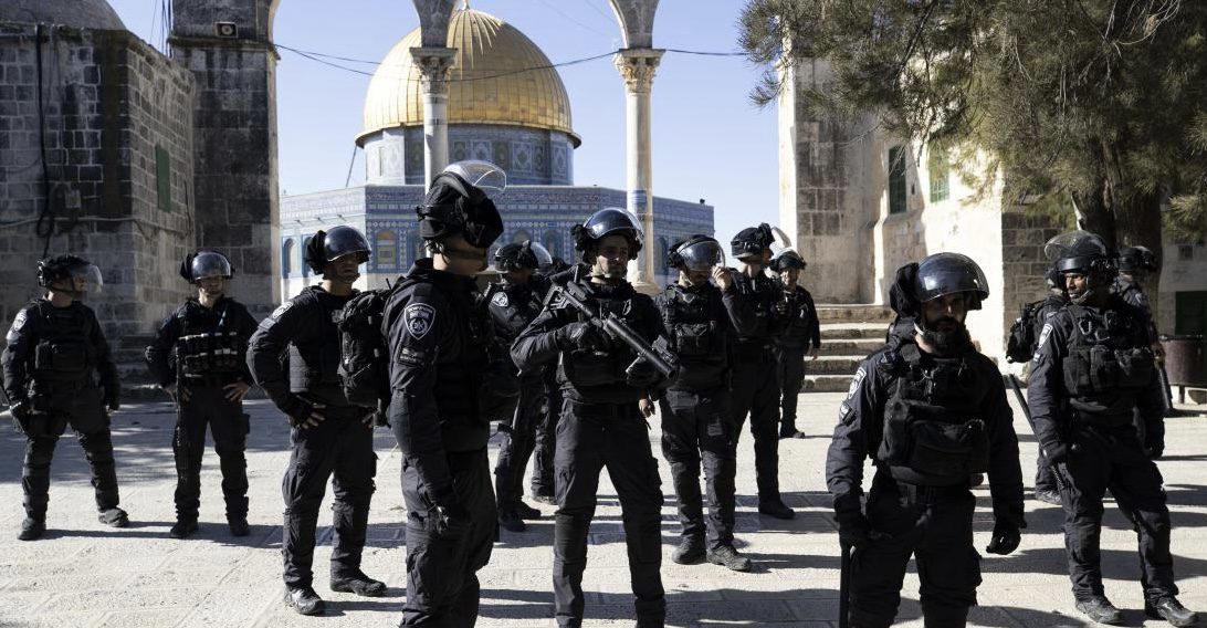 اقتحام المسجد الاقصى من قبل قوات الاحتلال الإسرائيلي