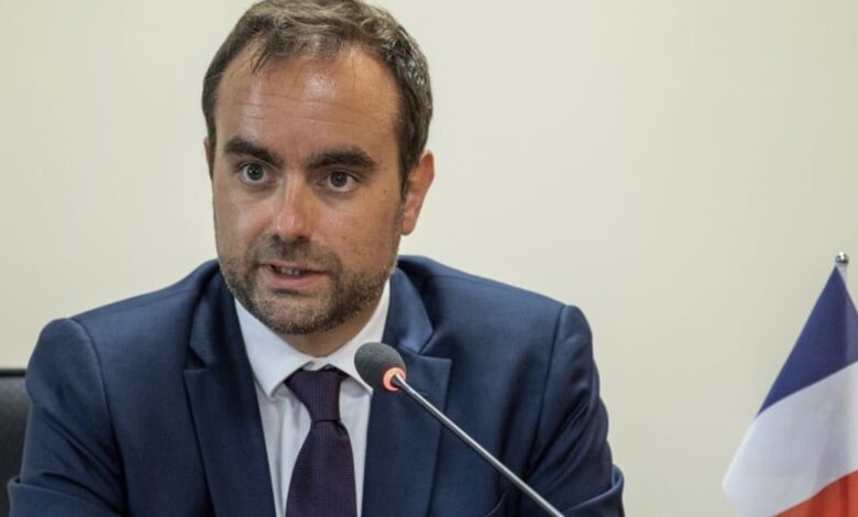 فرنسا تعتزم تدريب ألفي جندي أوكراني على أراضيها