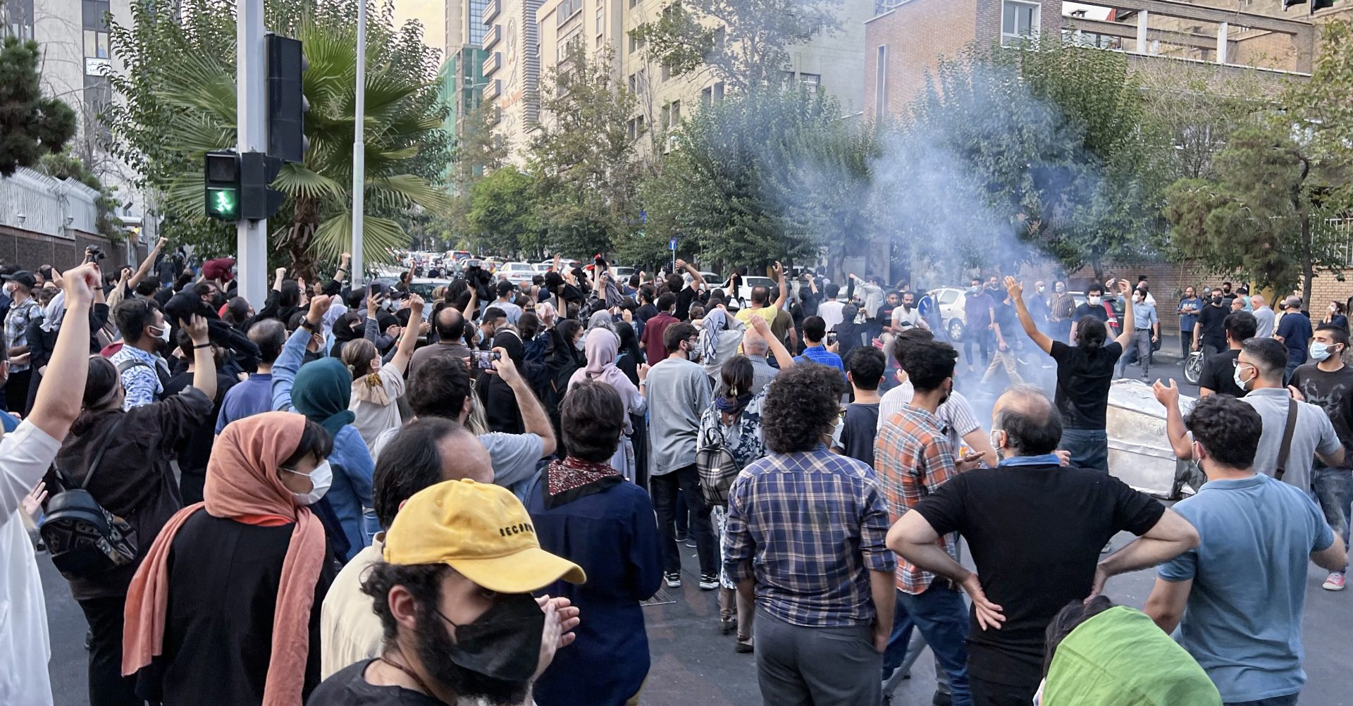 قوات الأمن تقمع المتظاهرين في كردستان إيران بالذخيرة والرصاص