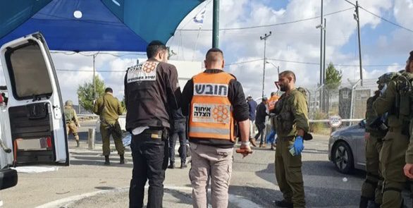 استشهاد فلسطيني دهس جندياً إسرائيلياً في رام الله