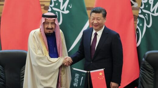 السعودية توقع اتفاقيات بالمليارات مع الصين