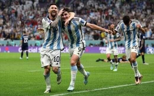 الأرجنتين تقصي كرواتيا وتتأهل لنهائي كأس العالم