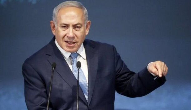 بعد أقل من شهر لرئاسته .. نتانياهو يواجه أزمتين تهددان حكومته