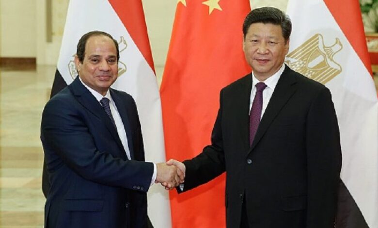 السيسي يدعو إلى تعزيز التعاون بين مصر والصين
