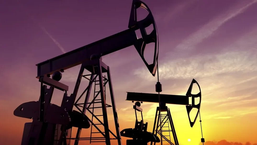 أسعار النفط تسجيل أكبر مكاسب أسبوعية منذ أكتوبر الماضي