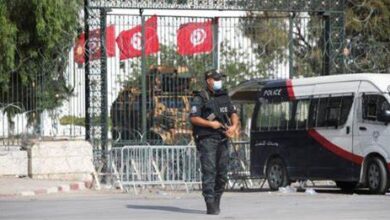 اعتقال 9 نساء خططن لاغتيال وزير الداخلية سابقاً في تونس