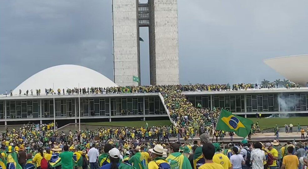 واشنطن: هذا إرث ترامب .. الوضع في البرازيل‭ ‬"مروع"