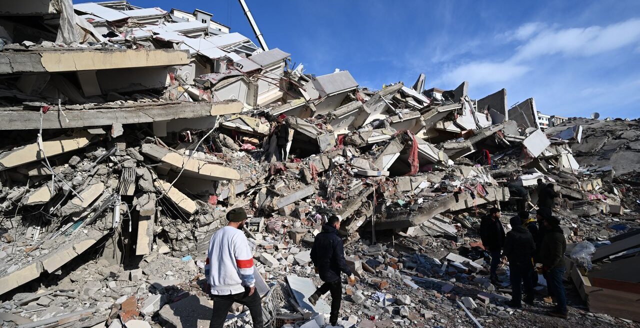 تضامن رياضي كبير مع ضحايا زلزال تركيا وسوريا