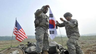 أمريكا وكوريا الجنوبية تجريان مناورات تشمل قاذفة استراتيجية