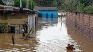 36 قتيلاً .. دمار واسع إثر فيضانات وانهيارات أرضية في البرازيل