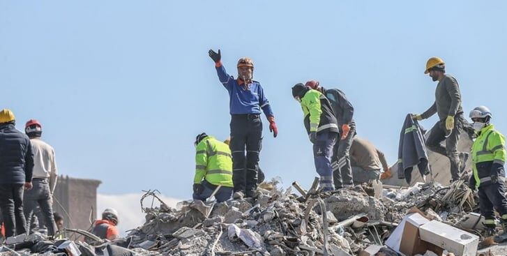إنقاذ 3 أشخاص من تحت الأنقاض بعد مرور 296 ساعة على زلزال تركيا