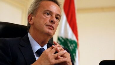 القضاء اللبناني يتهم حاكم مصرف لبنان باختلاس وغسيل الأموال