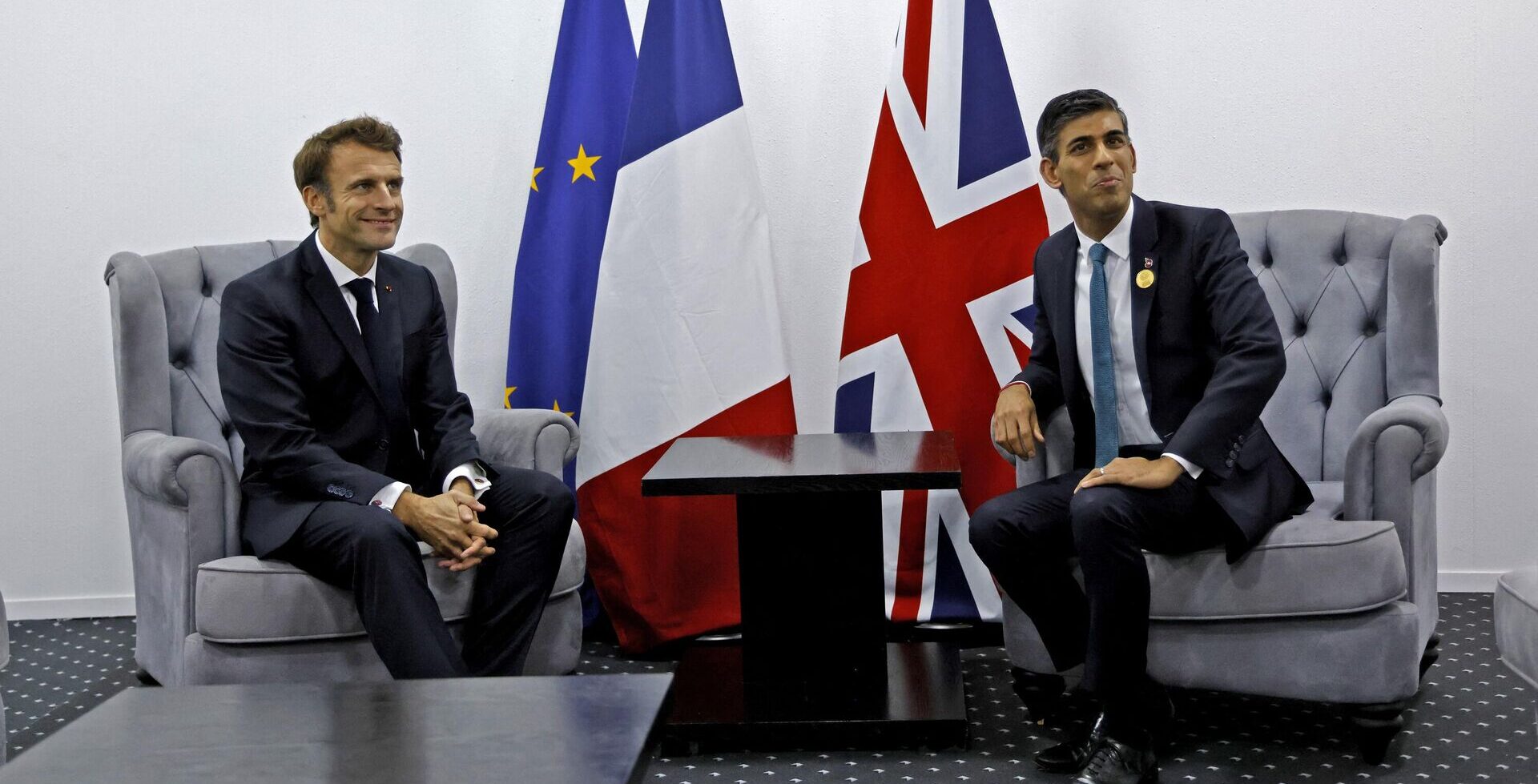 فرنسا وبريطانيا تتوصلا إلى اتفاق للحد من الهجرة الغير نظامية