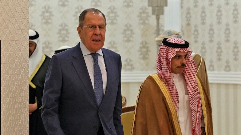 السعودية: نسعى لتعزيز العلاقات مع روسيا