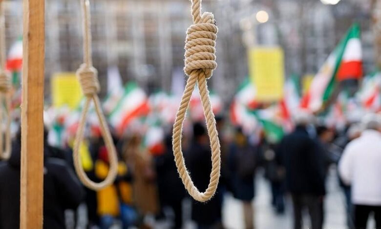 الحكم بإعدام 6 أشخاص بتهمة الانتماء لحركة النضال العربي في إيران