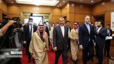 اجتماع وزير خارجية إيران والسعودية واعادة فتح السفارات