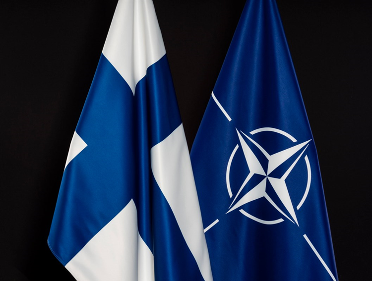 روسيا تحذر من صراع واسع بعد انضمام فنلندا إلى الناتو
