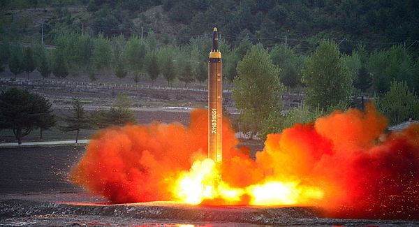 كوريا الشمالية تفشل في إطلاق صاروخ "فضائي" .. وسط إدانة دولية