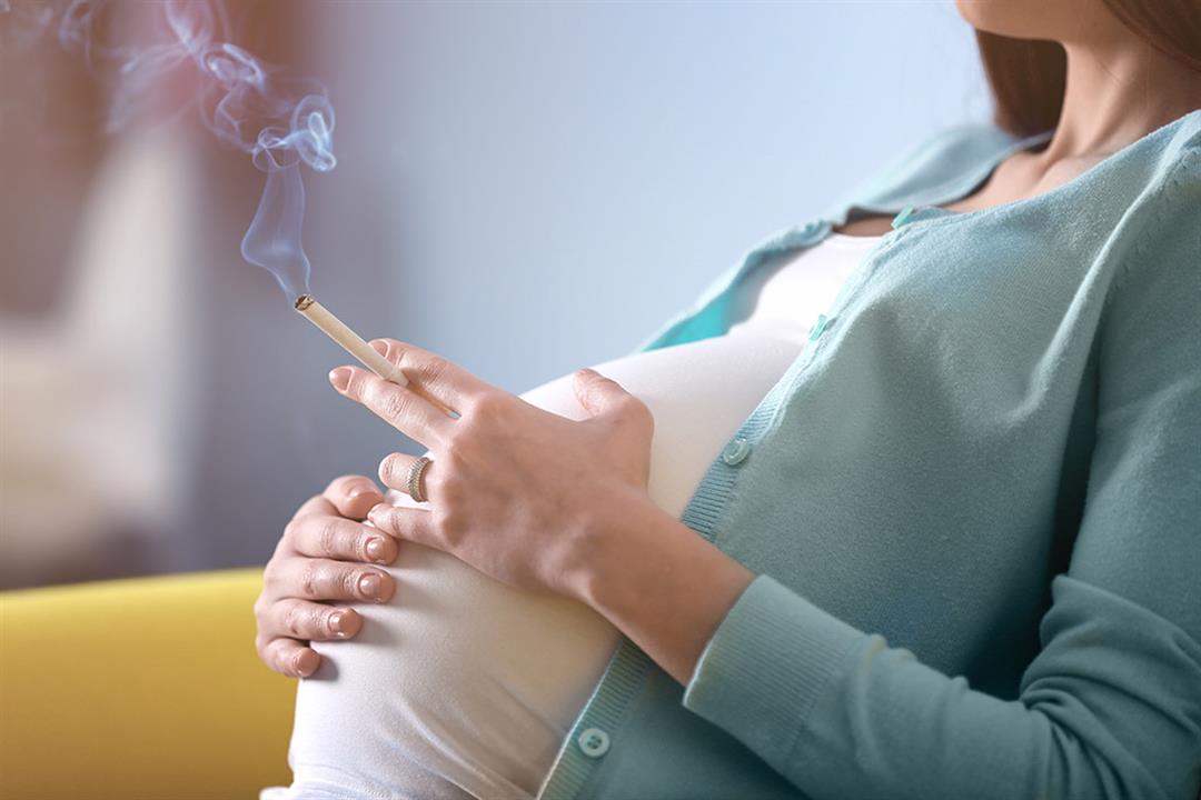 احذري التدخين أثناء الحمل والرضاعة.. لهذا السبب!