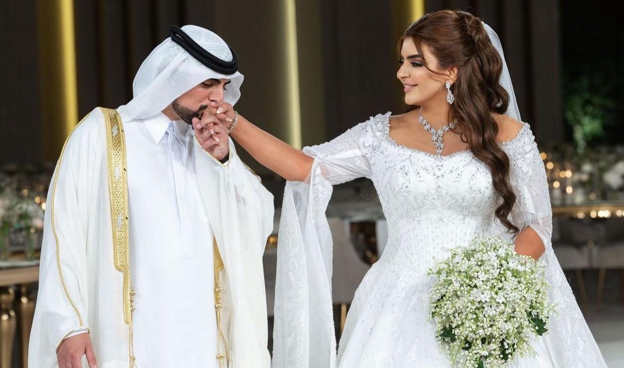 بالصور: الشيخة مهرة بنت محمد بن راشد في لحظات رومانسية مع زوجها!