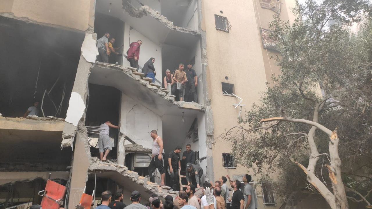 مجازر إسرائيلية في غزة.. وسط انهيار المستشفيات والصحة